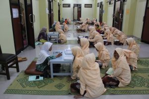 Menghidupkan al-Qur’an Dengan Famy Bi Syauqin